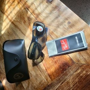 Ray-Ban Rectangular Sunglasses